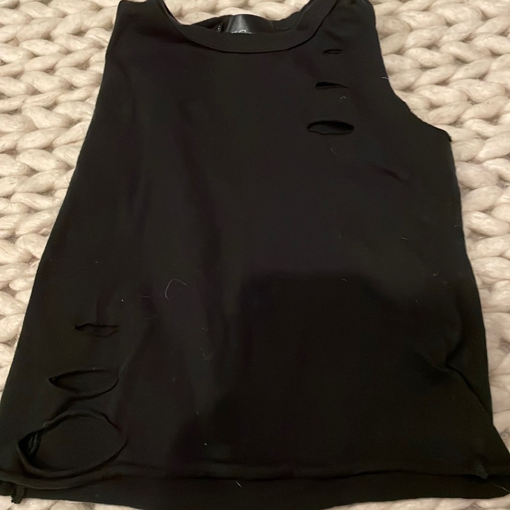 Distressed tank - size is 6/6 but definitely runs more like 3/4